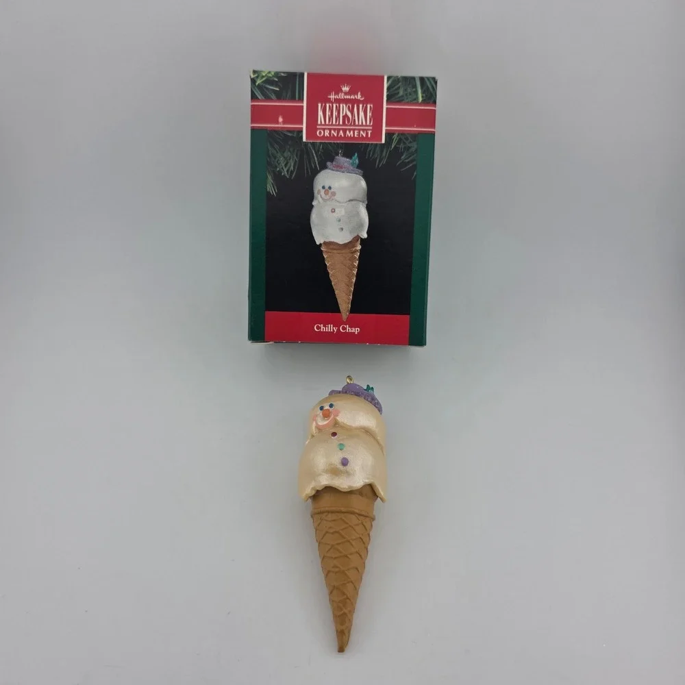 Hallmark Keepsake Ornament Chilly Chap Snowman Ice Cream Cone 1991 QX533-9‎ VTG